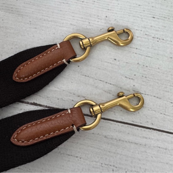 Disney X Coach Mini Dempsey Bucket Bag In Signature Jacquard With Mickey Mouse - Picture 7 of 9